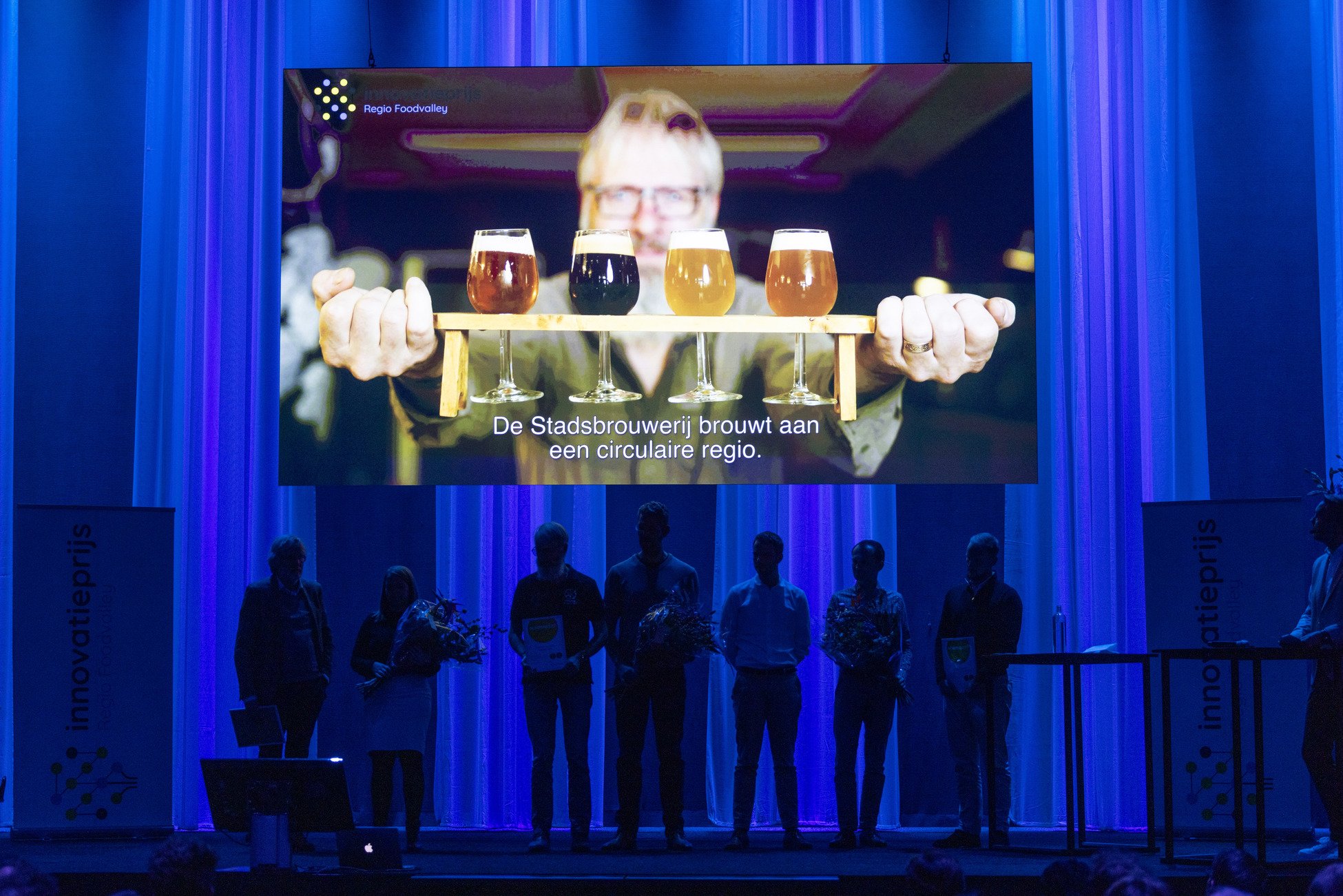 Video van de Stadsbrouwerij Wageningen wordt getoond.