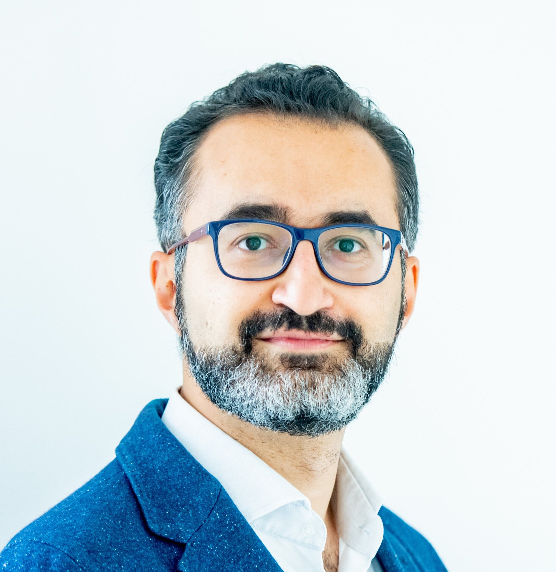 Sina Salim_a